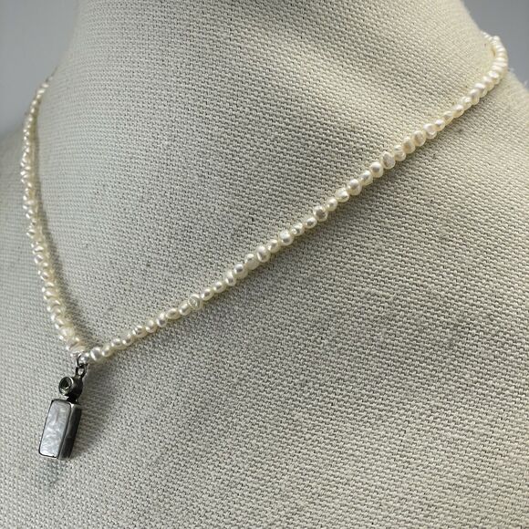 AC Signed Freshwater Pearl Beaded Mother of Pearl Silver Pendant Necklace - Picture 4 of 8